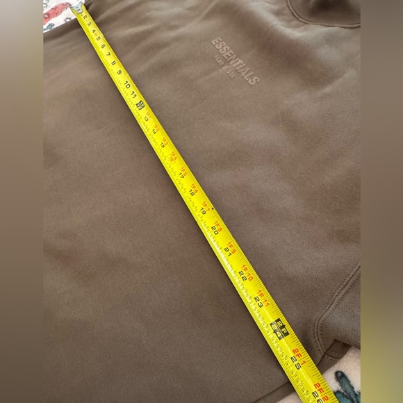 ESSENTIALS FEAR OF GOD Brown Relaxed Crewneck as XS - Picture 7 of 8